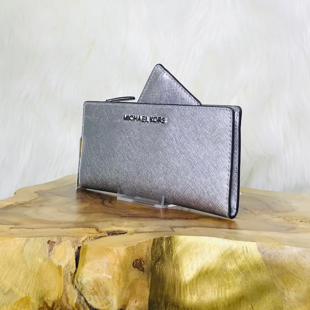 Michael Kors Card Case Carryall Wallet - Picture 2 of 8